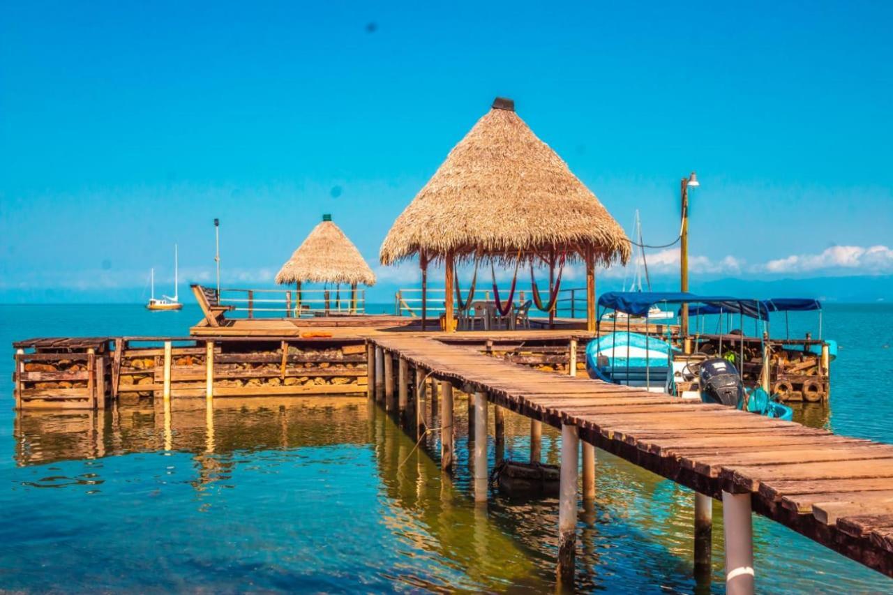 Mariscos Denny'S Beach Resort Hotel מראה חיצוני תמונה